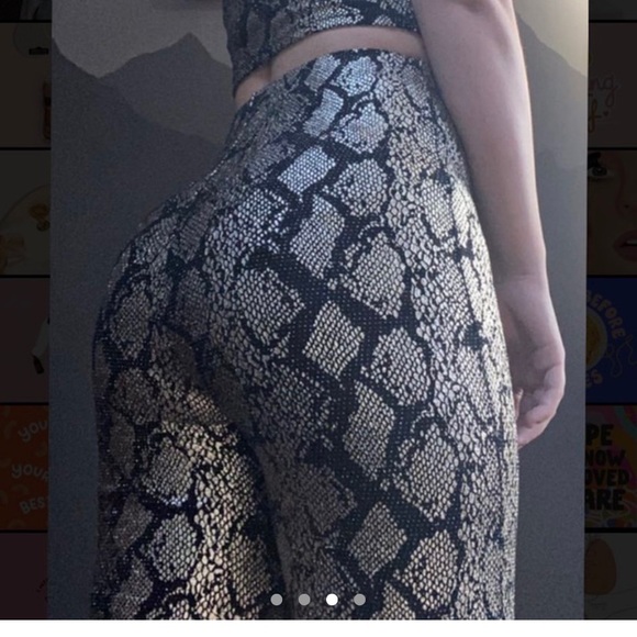 Urban Outfitters set - Picture 3 of 3